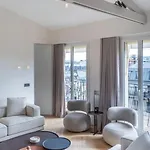 アパート Haussman Palace パリ