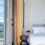 アパート Haussman Palace パリ