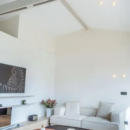 Haussman Palace Lägenhet